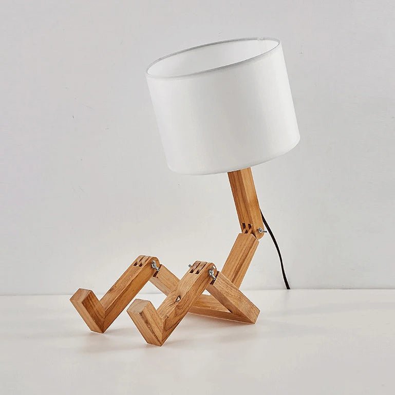 Stilfuld skandinavisk bordlampe - Elegant belysning til dit hjem