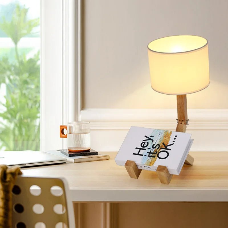 Stilfuld skandinavisk bordlampe - Elegant belysning til dit hjem
