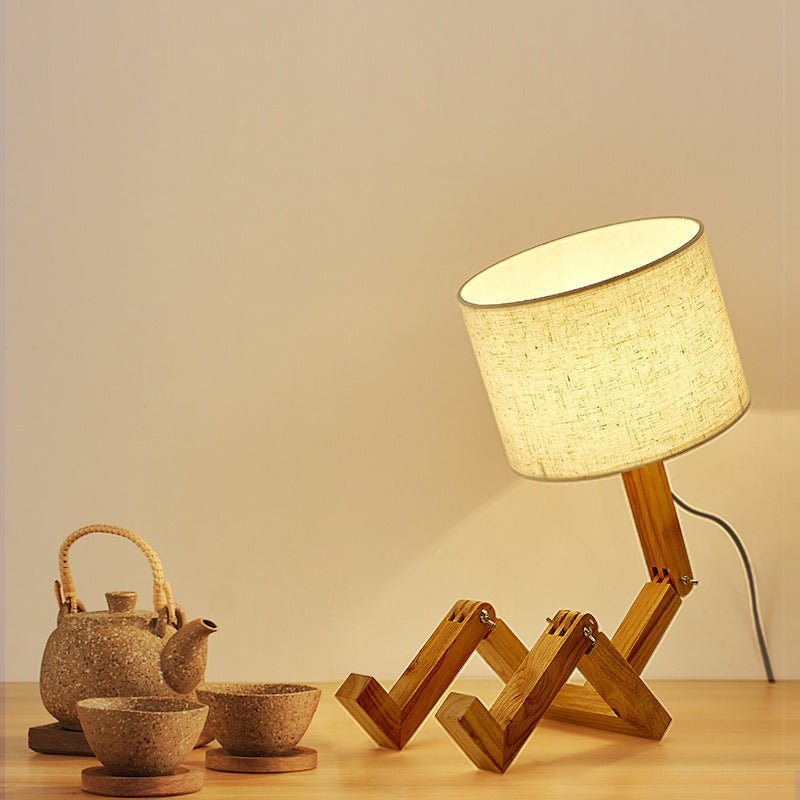 Stilfuld skandinavisk bordlampe - Elegant belysning til dit hjem