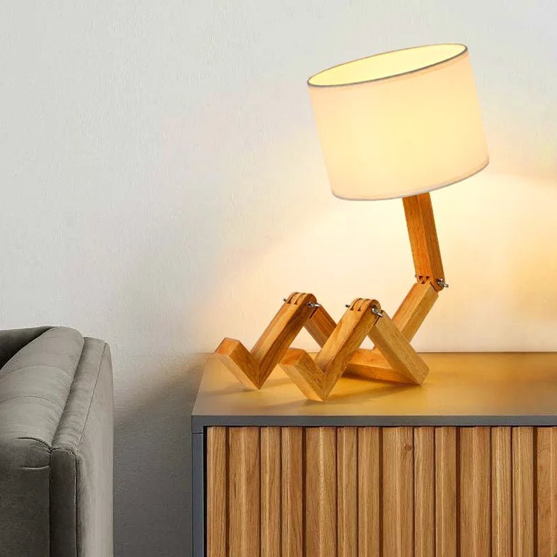 Stilfuld skandinavisk bordlampe - Elegant belysning til dit hjem