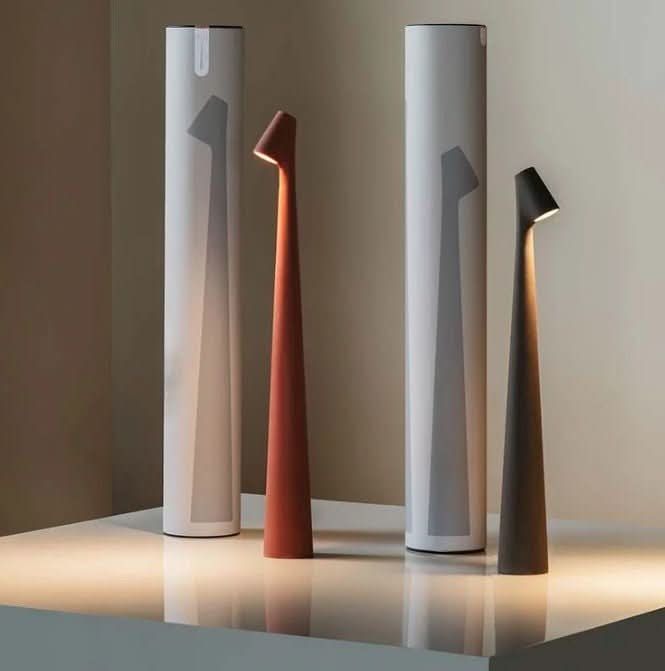 Genopladelig bærbar LED-bordlampe