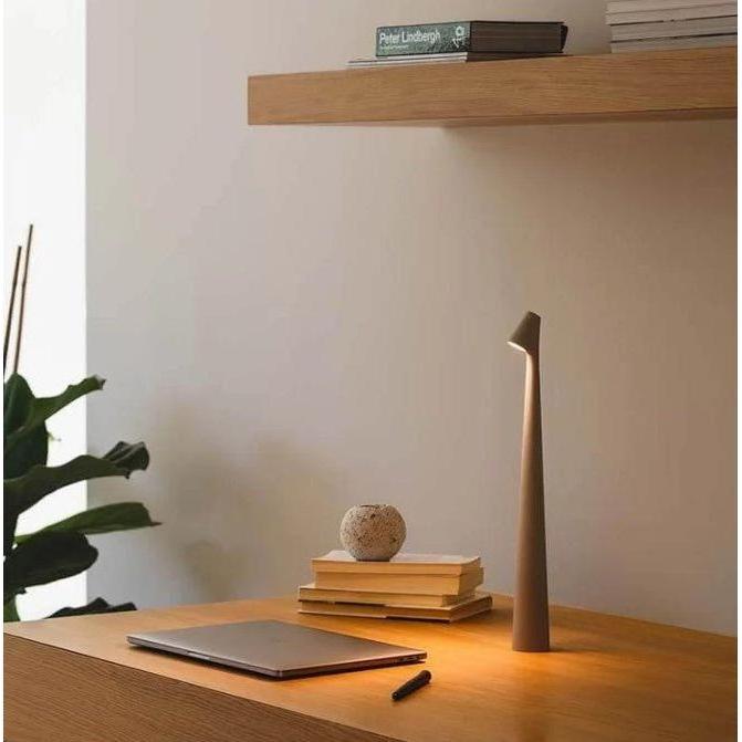Trådløs LED Bordlampe – Stilrent Design & Fleksibel Belysning