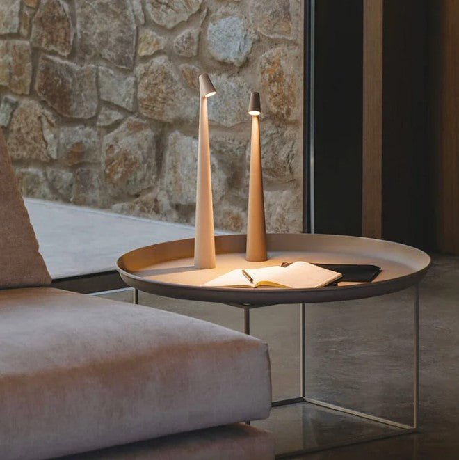 Trådlös LED-bordslampa med minimalistisk nordisk design