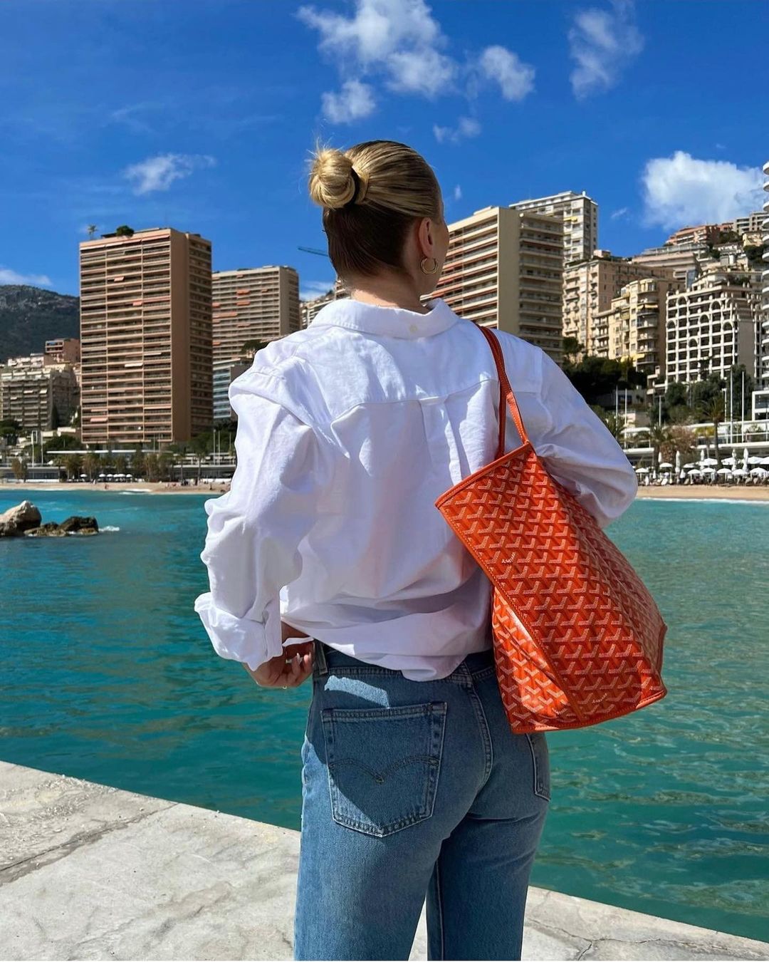 Stilren Shopper Väska | Elegant och Rymlig | Mörkröd