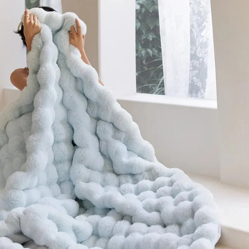 Lyxig fuskpälspläd med silkeslen komfort
