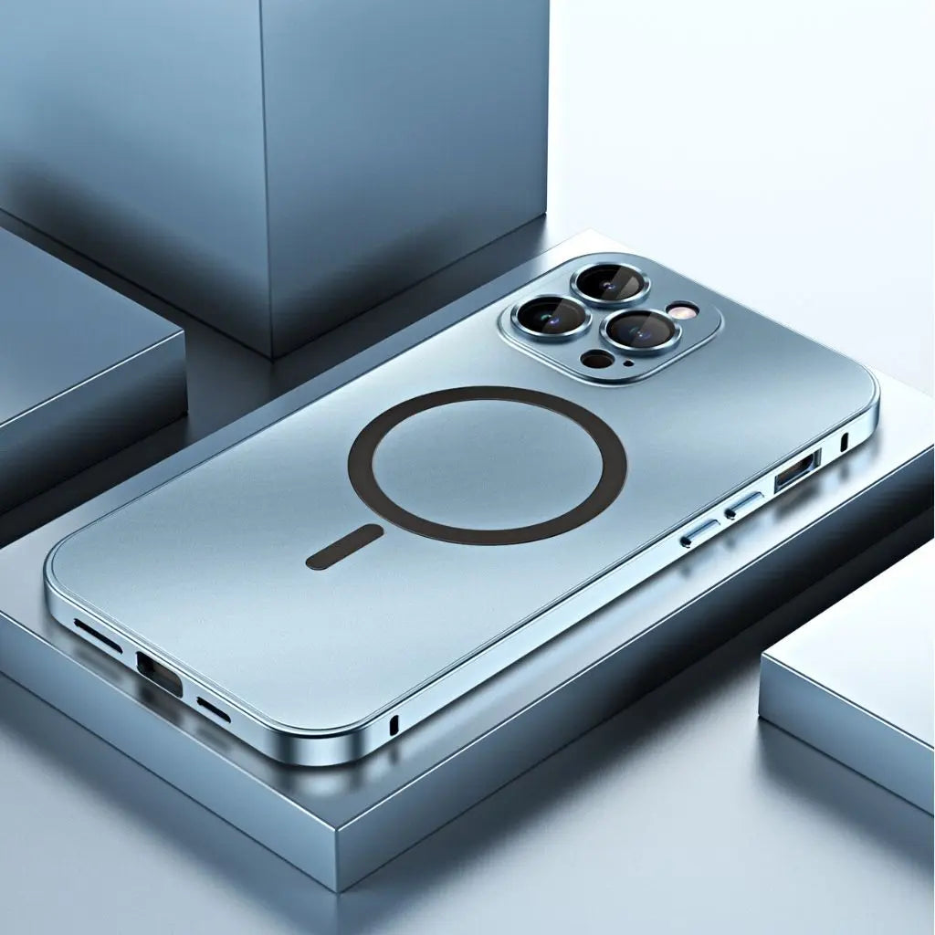 Slank beskyttelse til iPhone med magnetisk metalcover