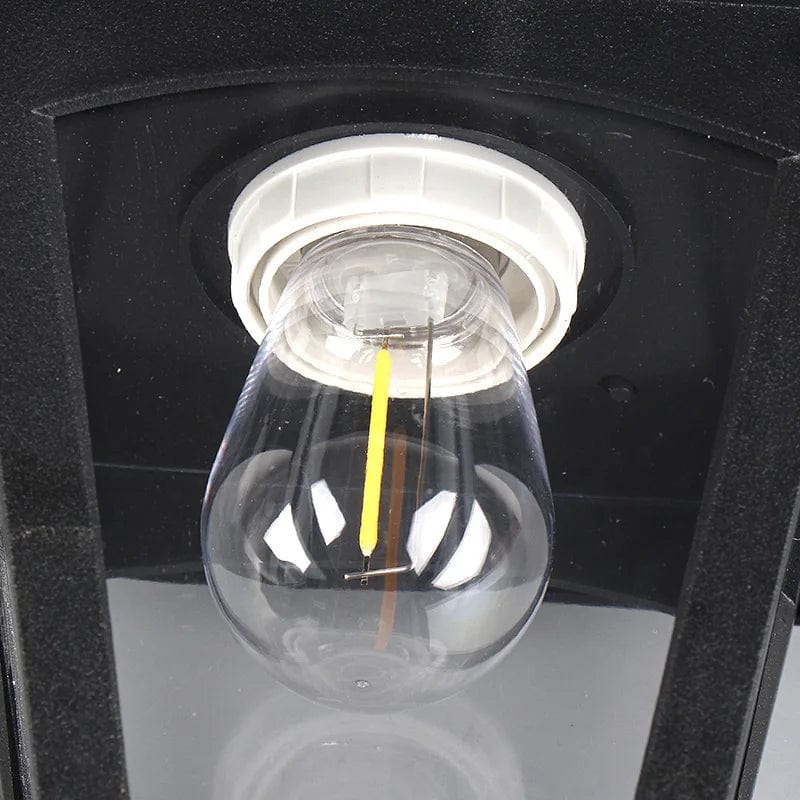 Soldriven Utomhusvägglampa – Klassisk och Energibesparande