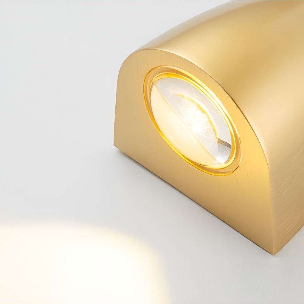 Eksklusiv LED-væglampe med elegant metalfinish