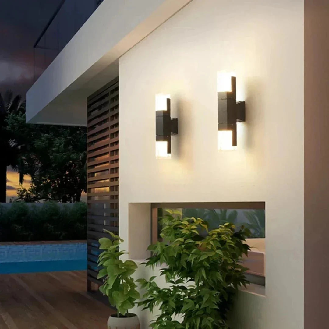 Stilren LED-vägglampa i aluminium och akryl för det moderna hemmet