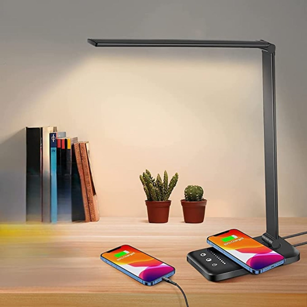 Justerbar LED Skrivebordslampe med USB & Øjenvenligt Lys