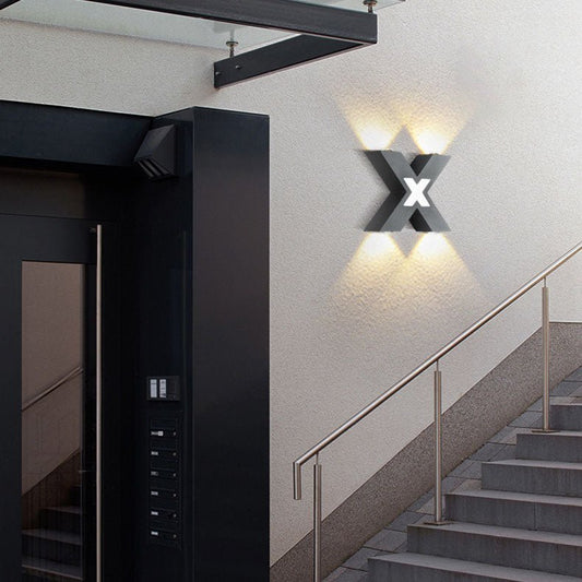 Energieffektiv X-Form LED Utomhuslampa - Snygg & Hållbar