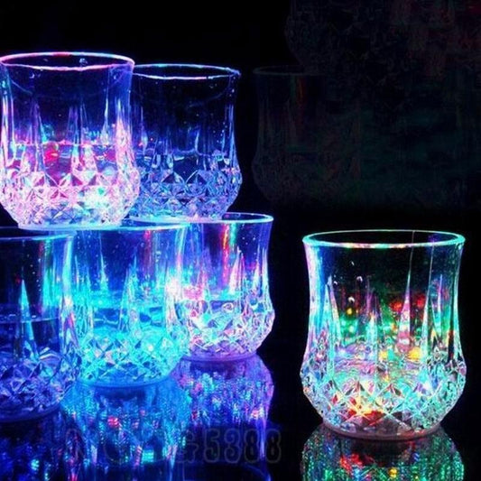 Væskestyret LED-glas med særligt lysdesign