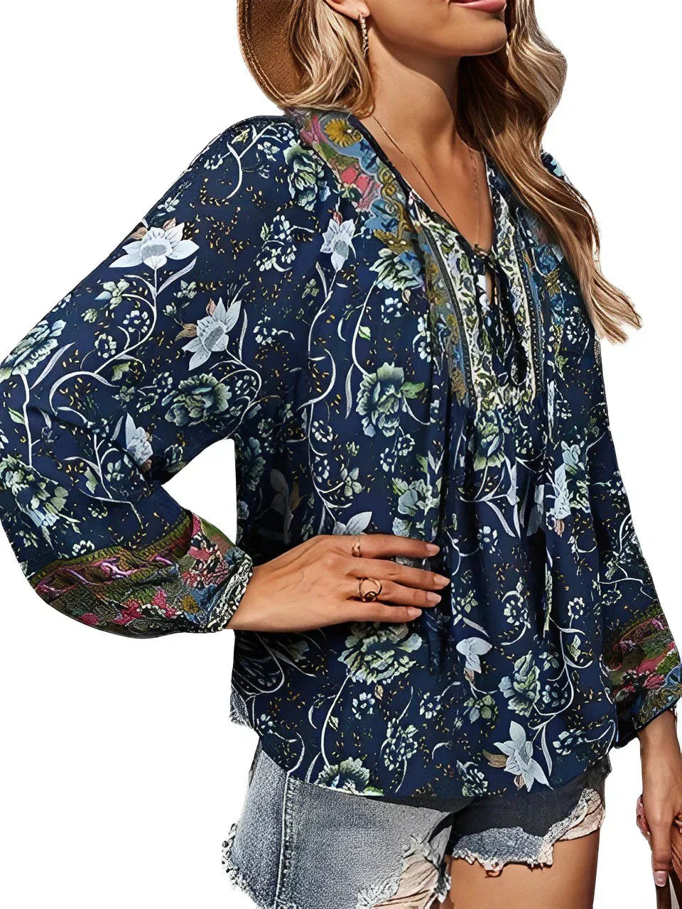 Vibrerande Boho-Blus med Blomstertryck och Långa Ärmar