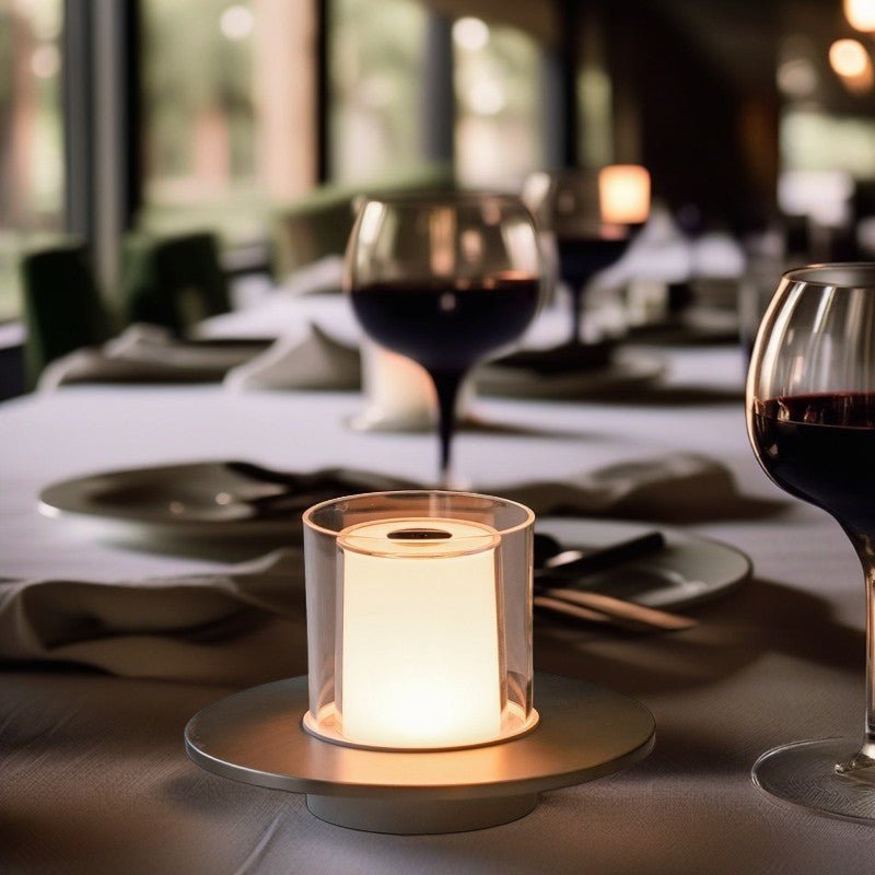 Elegant LED Bordlampe med Justerbart Lys til Enhver Anledning