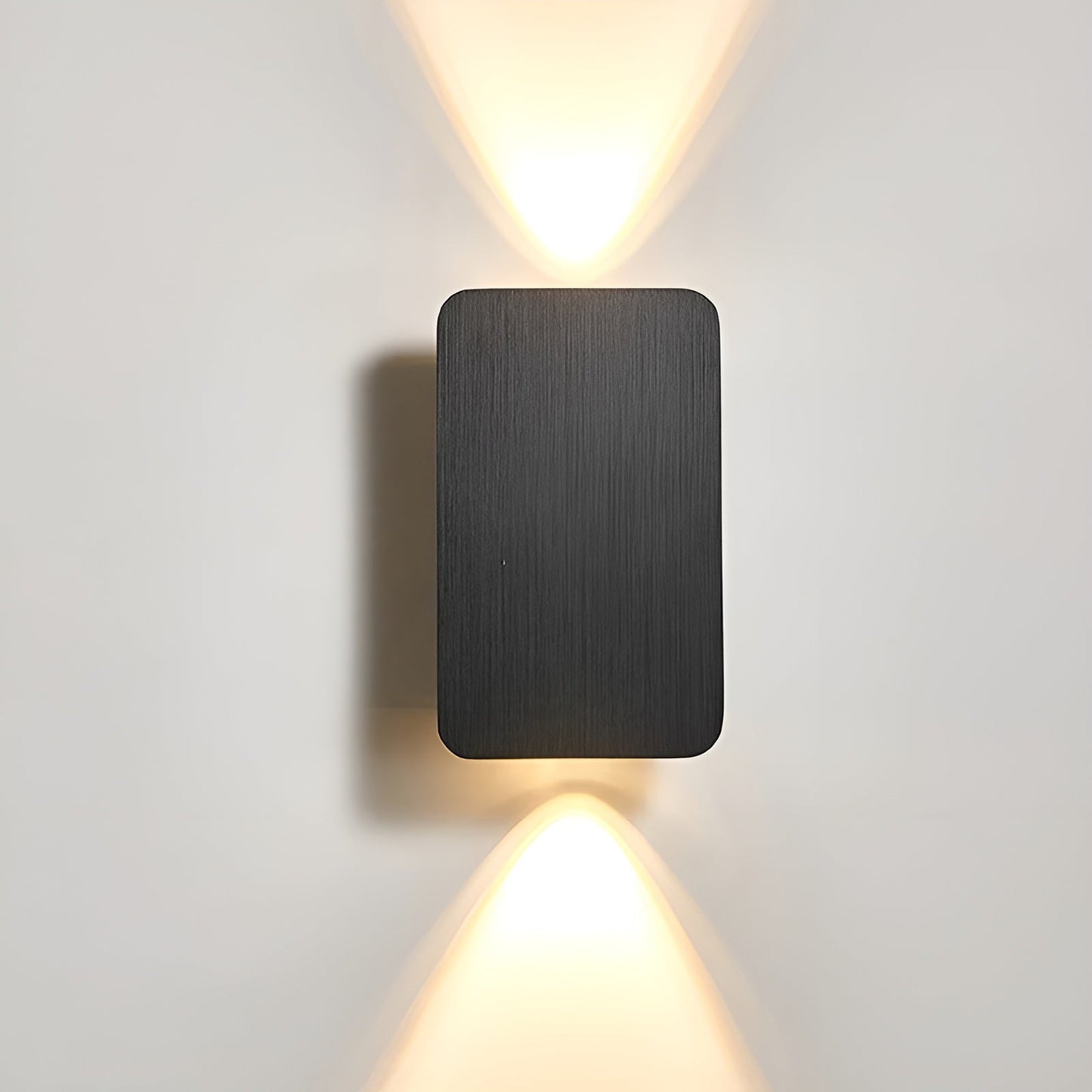Stilren LED-trappebelysning – Energi- og pladsbesparende