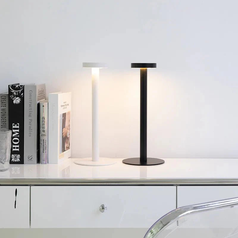 Stilfuld Trådløs Lampe til Indendørs og Udendørs Belysning