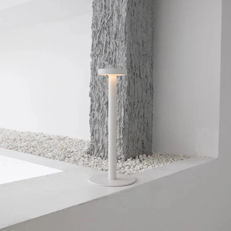 Stilfuld Trådløs Lampe til Indendørs og Udendørs Belysning