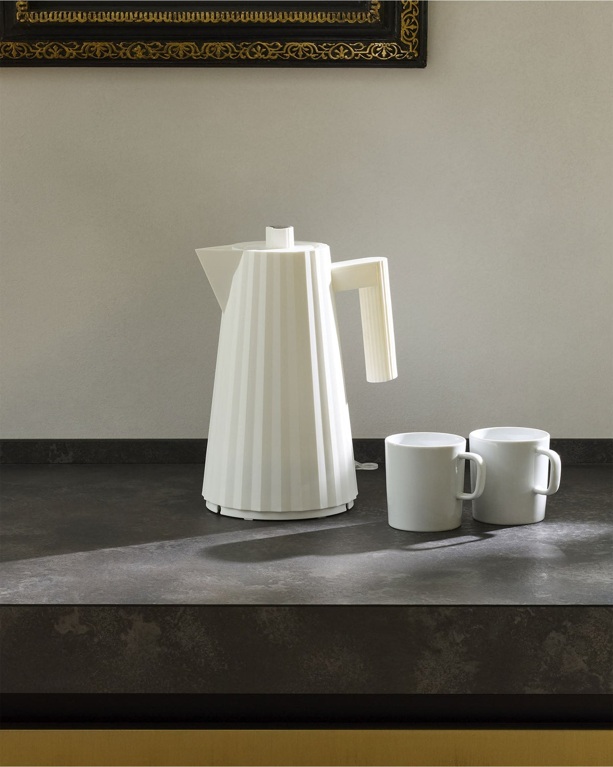 Vandkoger i plisseret design af termoplastisk harpiks med 1500 W
