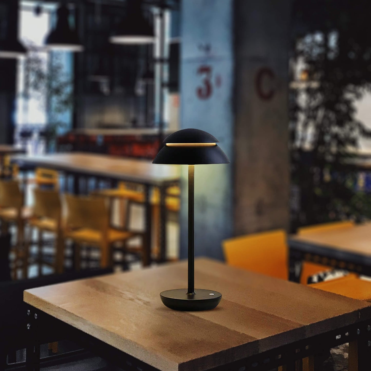 Bordlampe med Berøringskontrol og Trådløs LED Lys