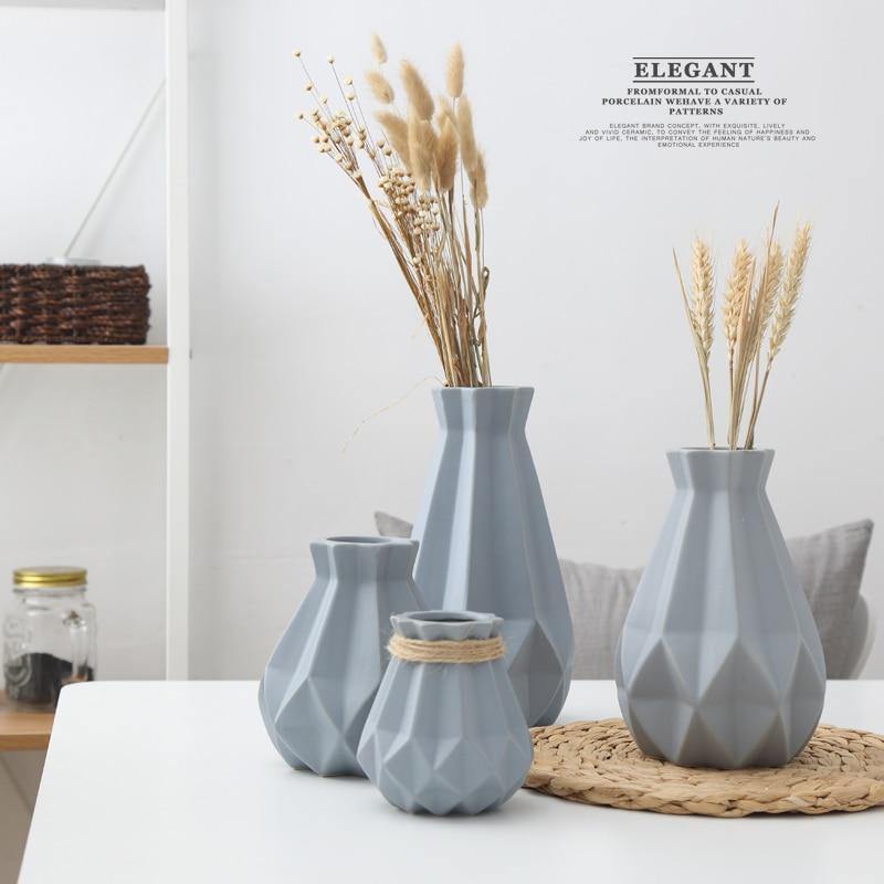 Elegant Keramikvase til Dit Hjem