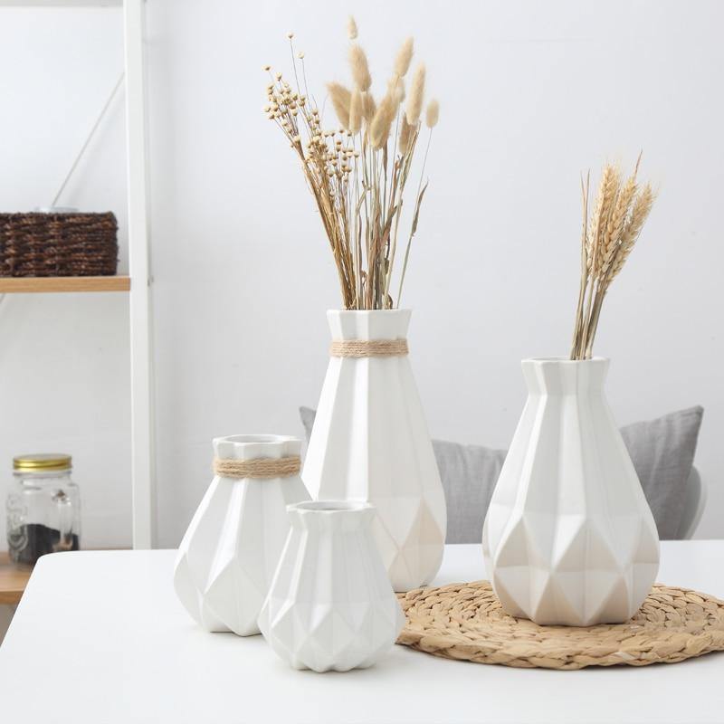Elegant Keramikvase til Dit Hjem