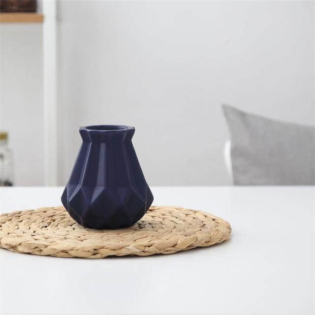 Elegant Keramikvase til Dit Hjem