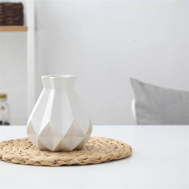 Elegant Keramikvase til Dit Hjem