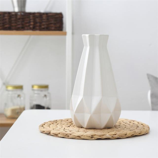 Elegant Keramikvase til Dit Hjem