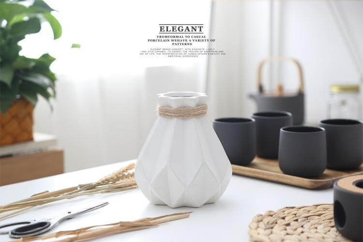 Elegant Keramikvase til Dit Hjem