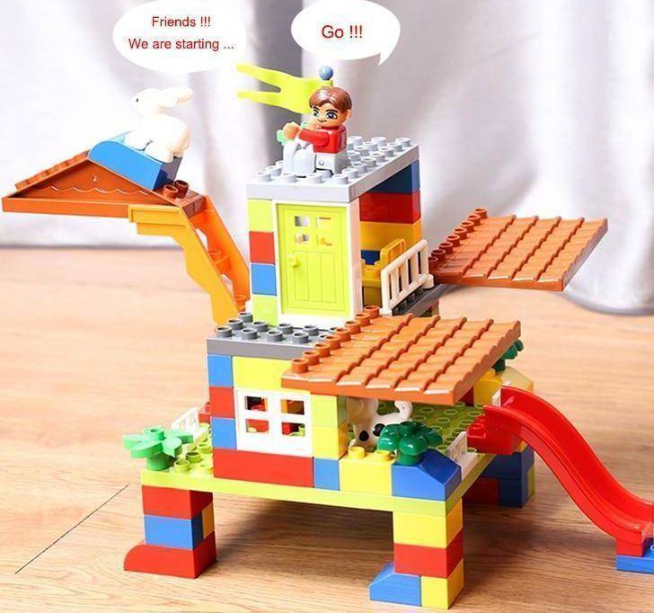 Färgstarkt LEGO Slott för Barn - Kreativ Lek och Samvaro
