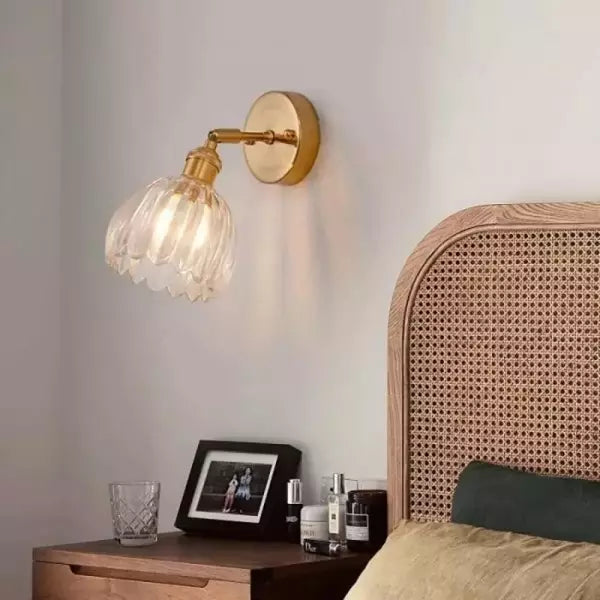 Retro glas væglampe – væglampe formet som en tulipan knop