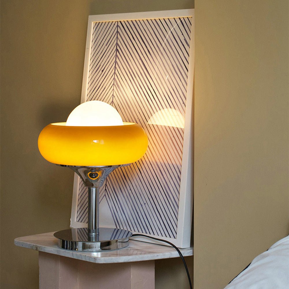 Retrobordslampa i gult glas – Skapa mys och stil