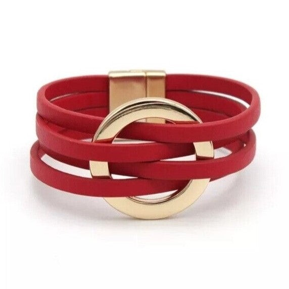 Elegant läderarmband med skiktad design