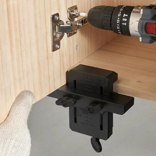Enkel skåpdörrinstallation – snabb och precis justering