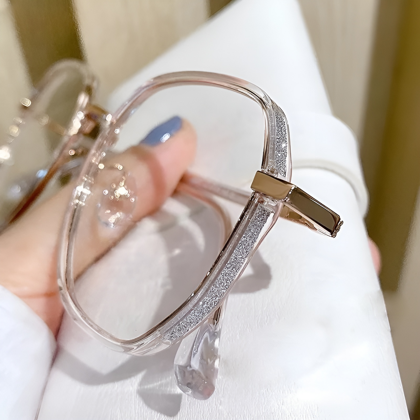 Lättlästa glasögon med UV-skydd och blåljusfilter