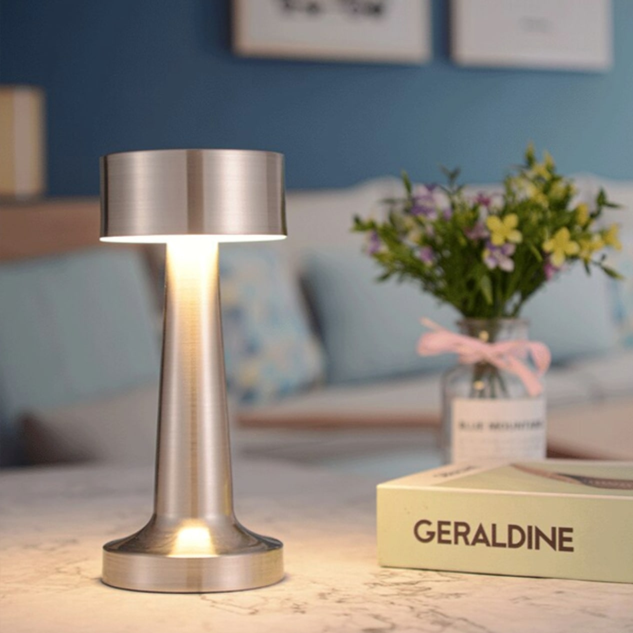 Trådlös LED-bordslampa – justerbar ljusstyrka, elegant design