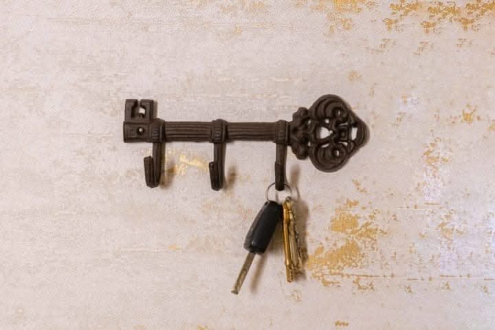 Vægmonteret nøgleholder i støbejern | 3-holdere i vintage stil