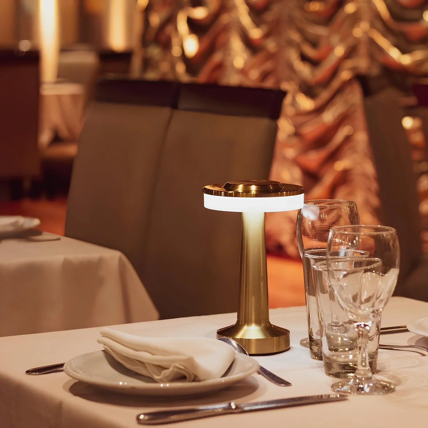 Trådløs LED Bordlampe med Genopladeligt Batteri