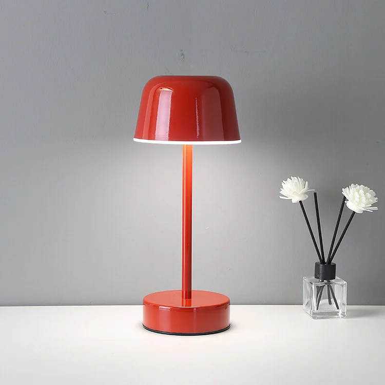 Stilren LED-bordslampa med Justerbar Ljusstyrka & Trådlös Bekvämlighet