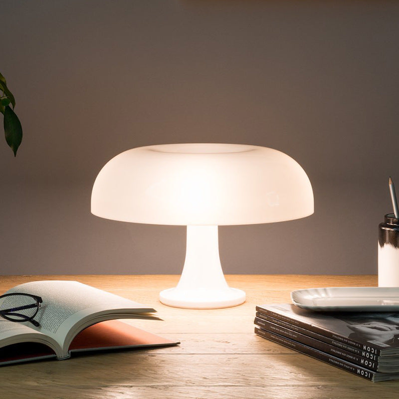 Stilren Svampebordlampe med Justerbar Belysning