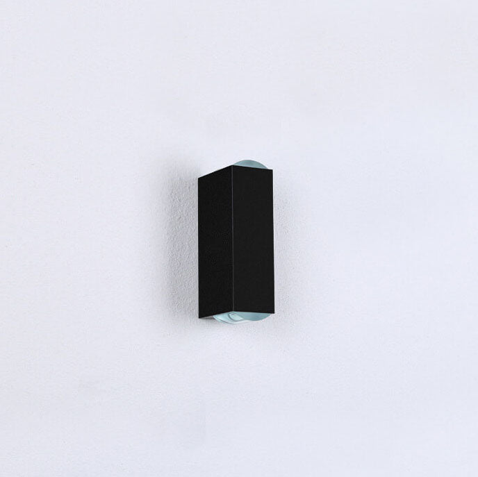 Elegant utomhusvägglampa i svart med energioptimerad LED