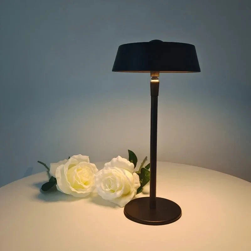 Bærbar og Genopladelig LED-lampe med Touchsensor