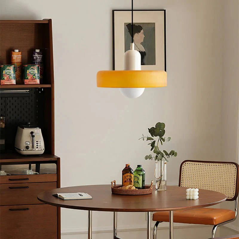 Färggrann Glashänglampa med Modern Bauhaus-Design