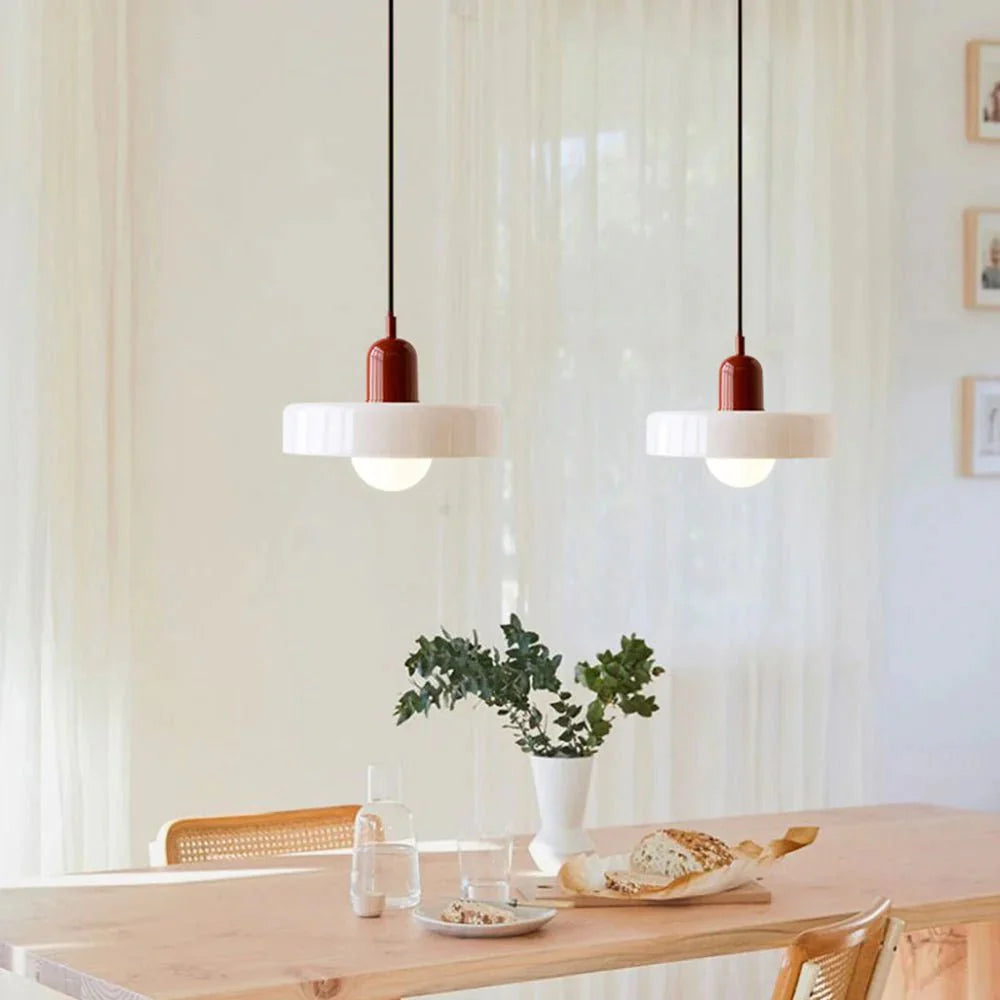 Färggrann Glashänglampa med Modern Bauhaus-Design