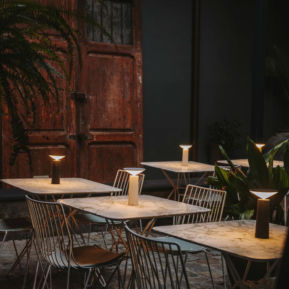 TriFlex LED-bordslampa - Flexibel belysning för alla rum