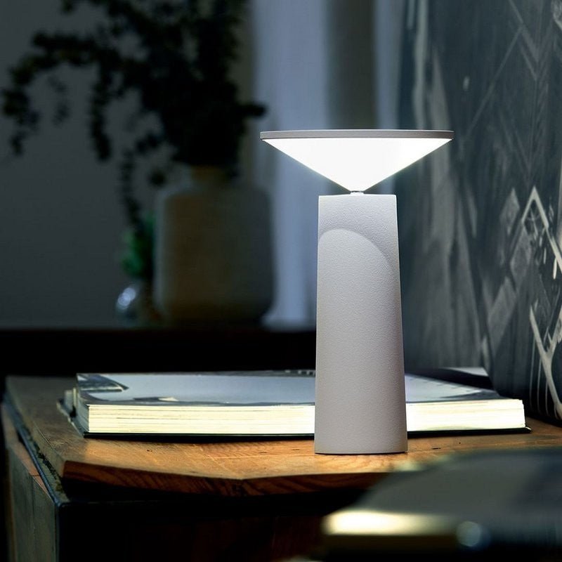 TriFlex LED-bordslampa - Flexibel belysning för alla rum