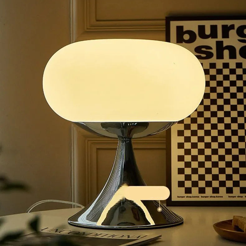 Vintage Bordlampe i Glas og Metal med Tidløs Elegance