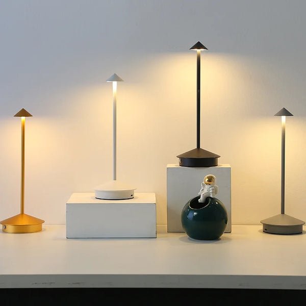 Elegant USB-bordlampe med berøringsfunktion og dæmpbart lys