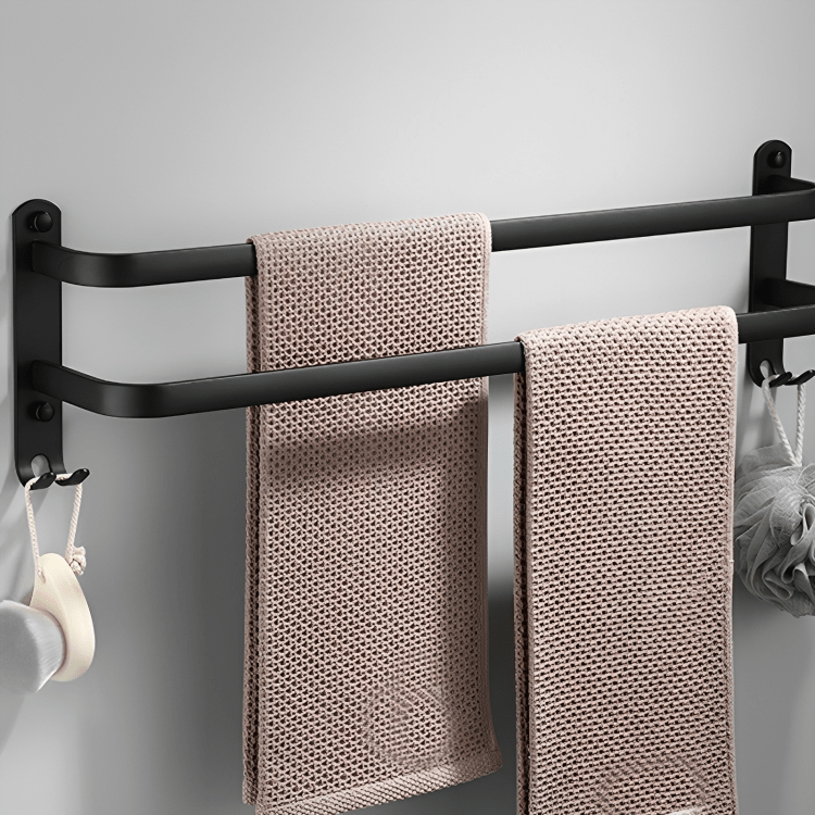 Väggmonterad handdukshållare i aluminium - Platsbesparande design