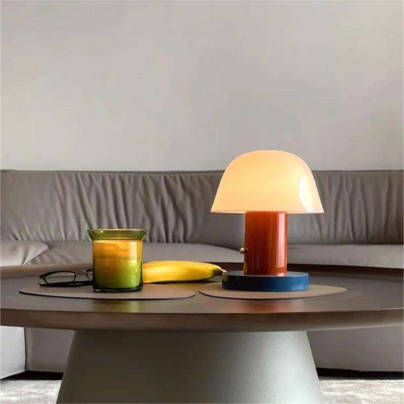 Elegant Svampeformet Bordlampe med Justerbar LED-lys